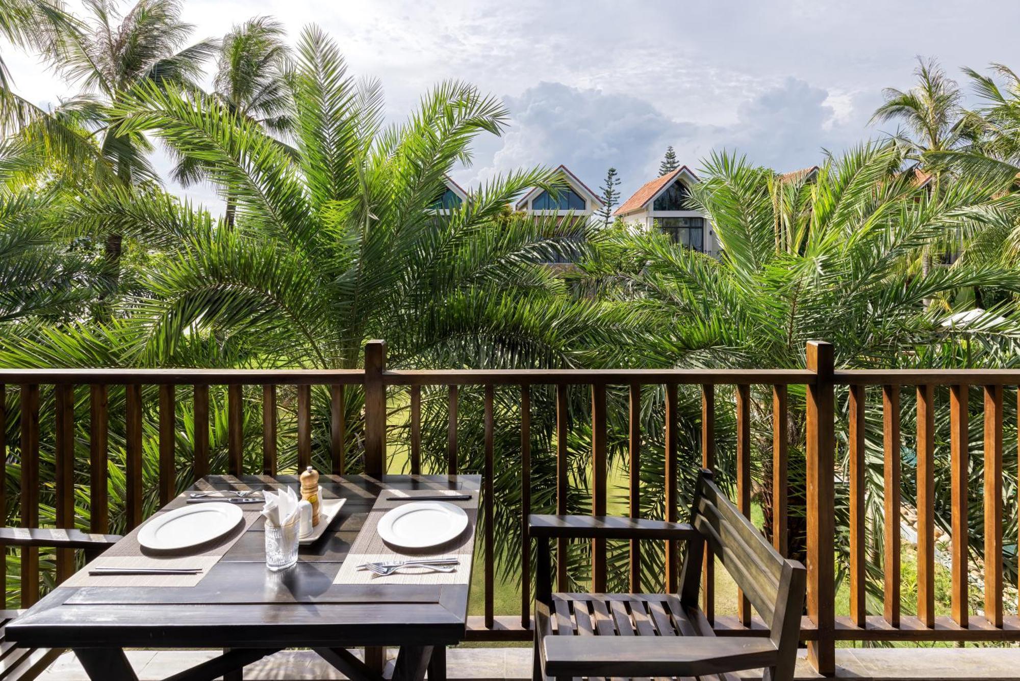 Coco Island Villa & Hotel นิญบิ่ญ ภายนอก รูปภาพ