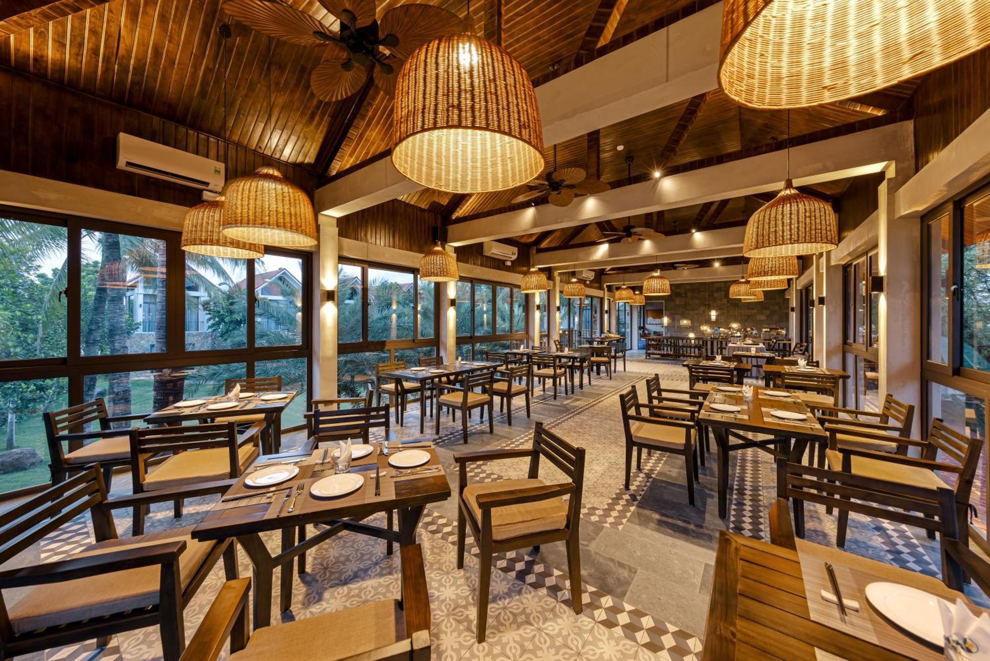 Coco Island Villa & Hotel นิญบิ่ญ ภายนอก รูปภาพ