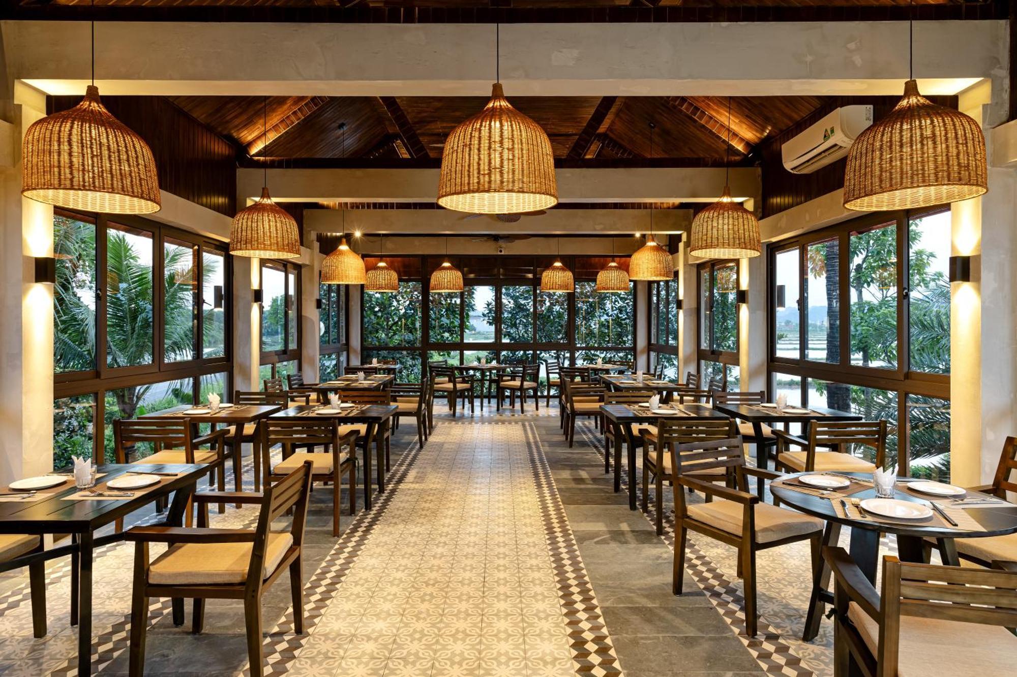 Coco Island Villa & Hotel นิญบิ่ญ ภายนอก รูปภาพ